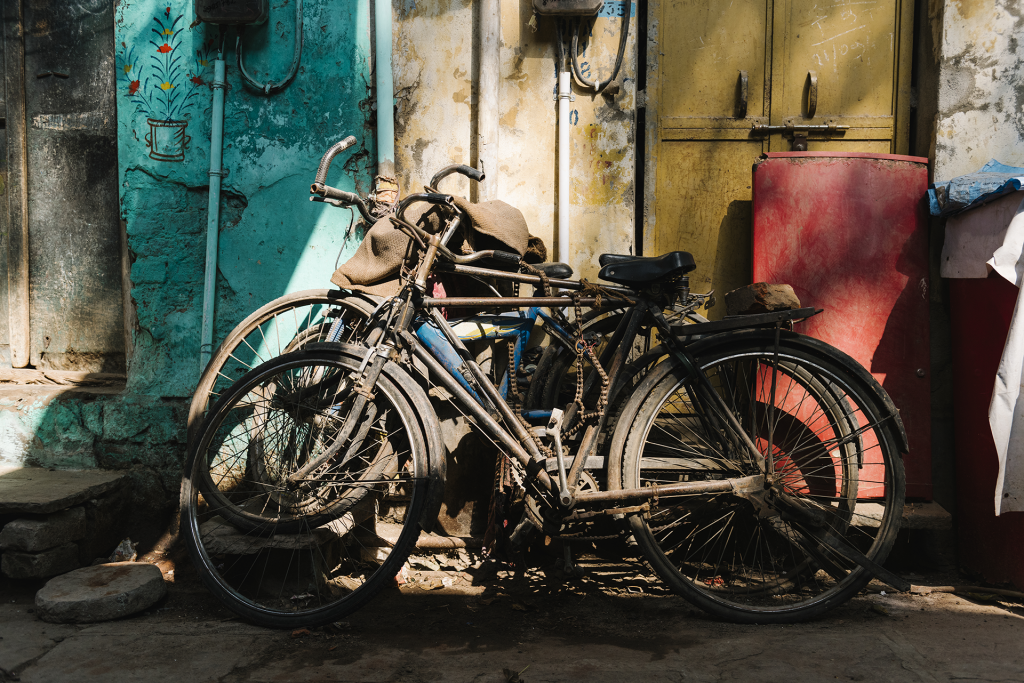 bicicletas abandonadas sujas